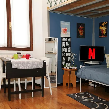 アパート Corso Lodi Apartament ミラノ